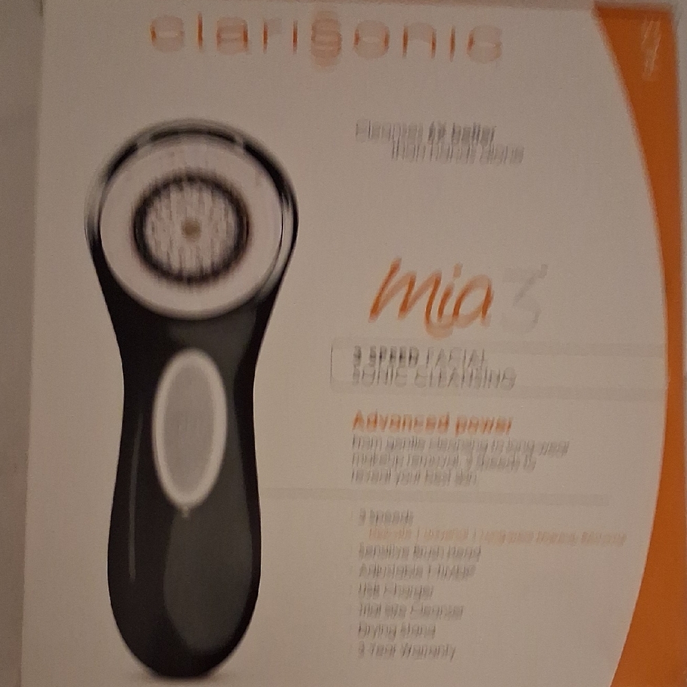 Clarisonic Mia 3 Black and White Cleanser